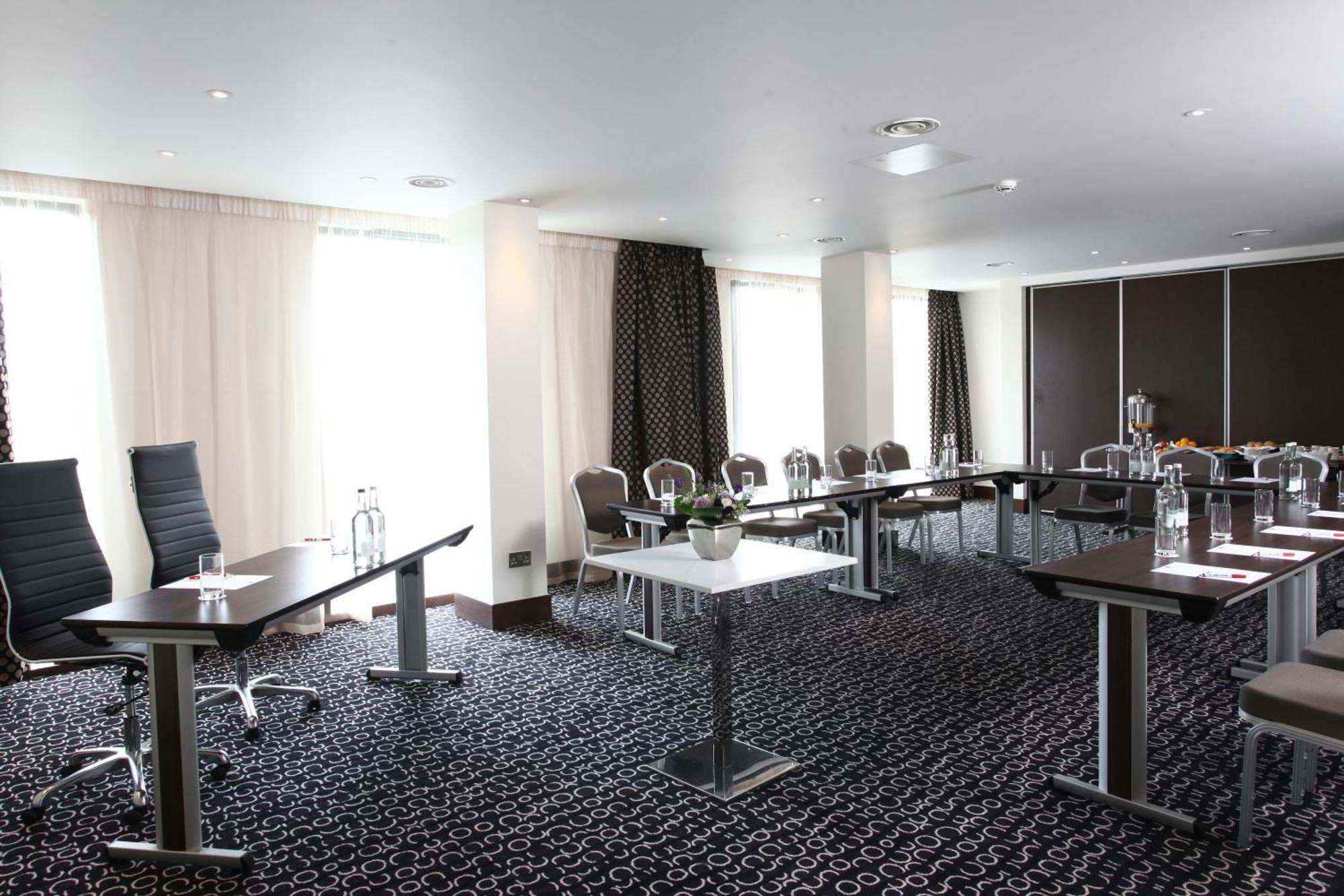 Park Grand Heathrow Hotell Hounslow Exteriör bild