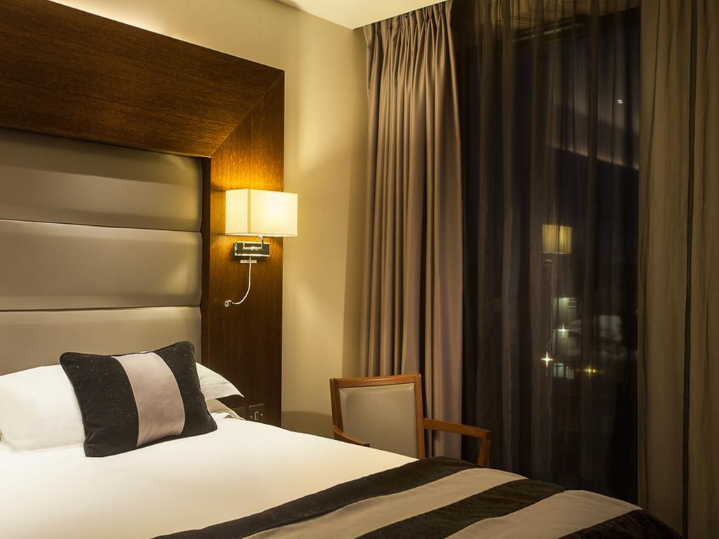 Park Grand Heathrow Hotell Hounslow Exteriör bild