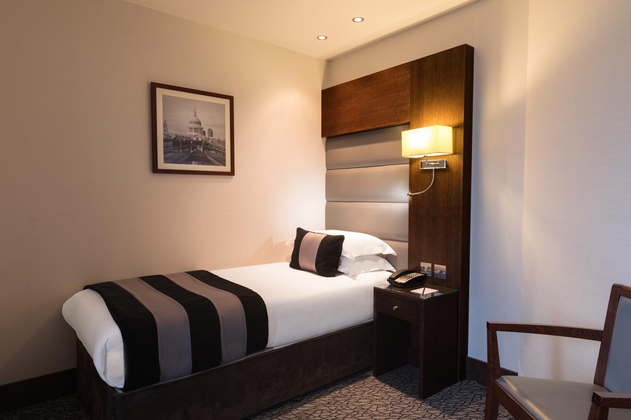 Park Grand Heathrow Hotell Hounslow Exteriör bild